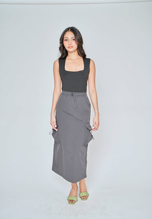 Akello Dark Grey Elastic Waist Side Pockets A-Line Cargo Midi Skirt - image