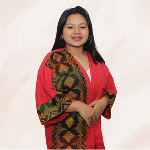 Aurora Inaul in red - image