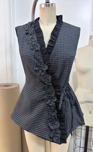 Long Vest in Blue Grey Checks Light Wool - image