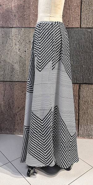 Pleated Waist Balloon Skirt in Black and White Print Satin - image