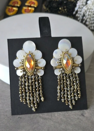 Alba Magnus Earrings - image