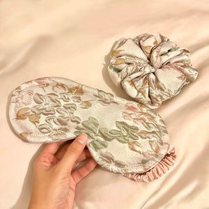 Daphne Eyemask & Scrunchie Gift Set by Karisma.Co - image