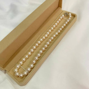 White High Quality Freshwater Pearl Necklace - image