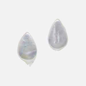 Perla Gota Stud Earrings - image