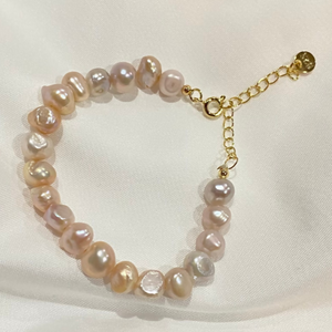Elizabeth Freshwater Pearl Bracelet - image