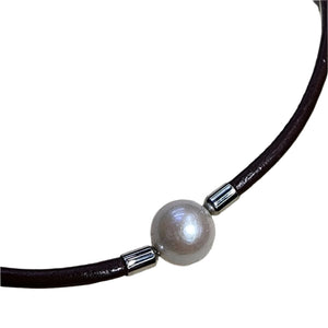 Leather pearl necklace4 - image