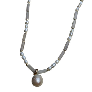 Rose quartz and pearls - image
