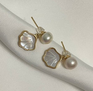 Elle Freshwater Pearl Earrings - image