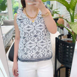Isa Top in White-Navy - image