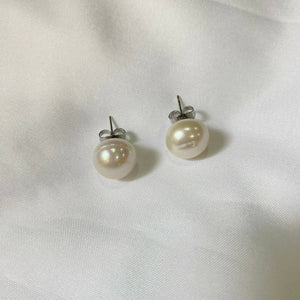 13 mm Freshwater Pearl Stud Earrings - image