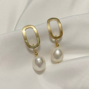 Aubrey Freshwater Pearl Earrings - image