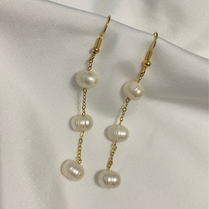 Amaya Freshwater Pearl Earrings - image